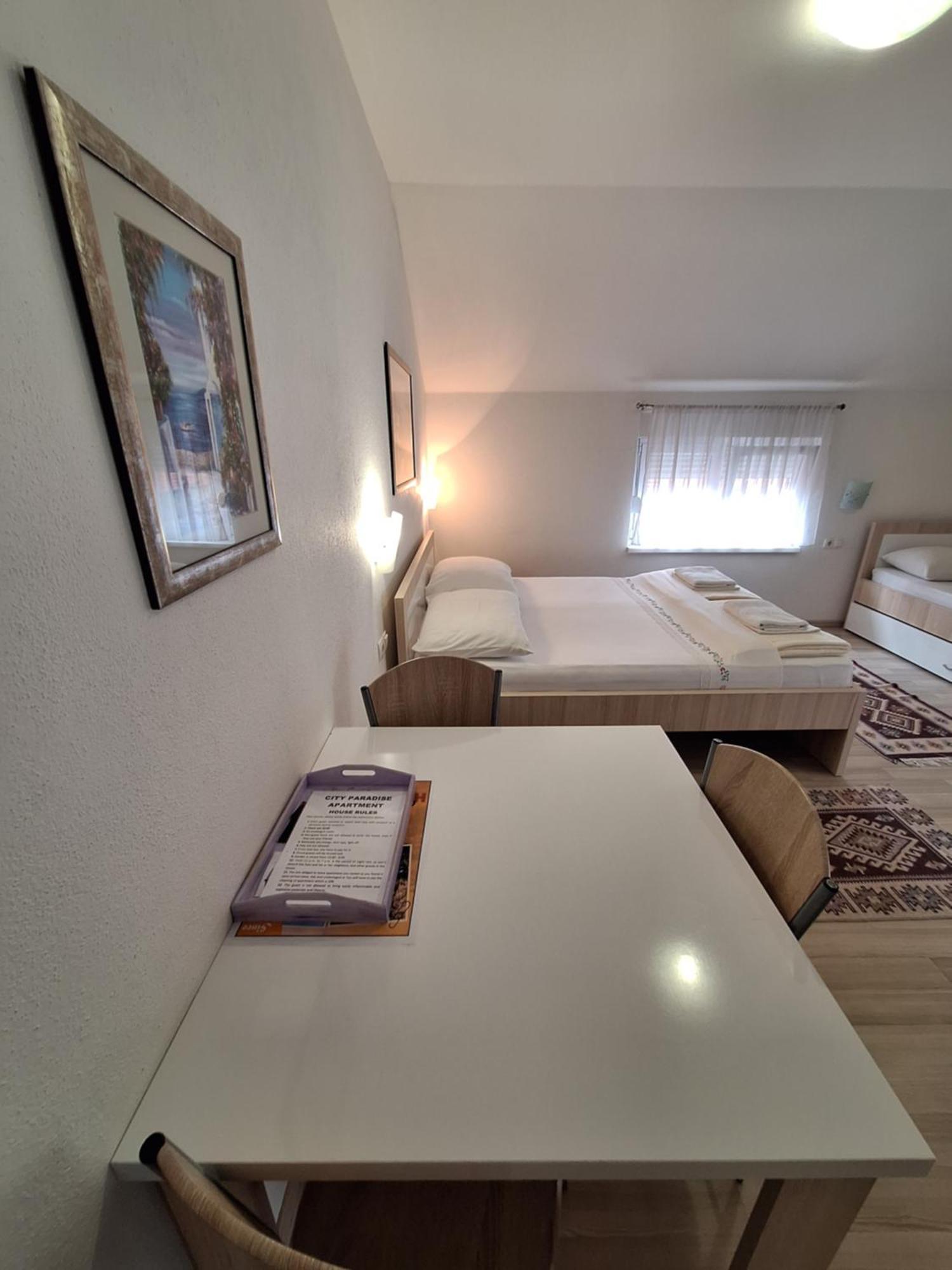 Apartments City Paradise Mostar Oda fotoğraf